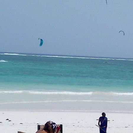 Aqua Resort Praia de Diani Exterior foto