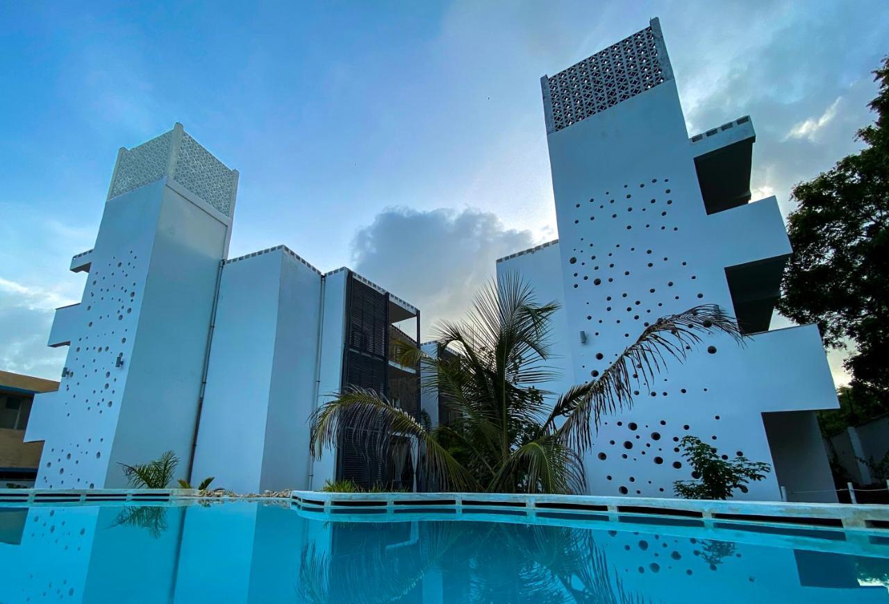 Aqua Resort Praia de Diani Exterior foto